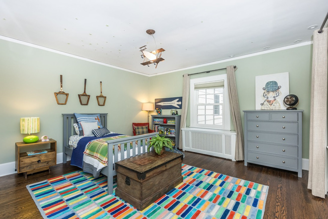 Staged interior space